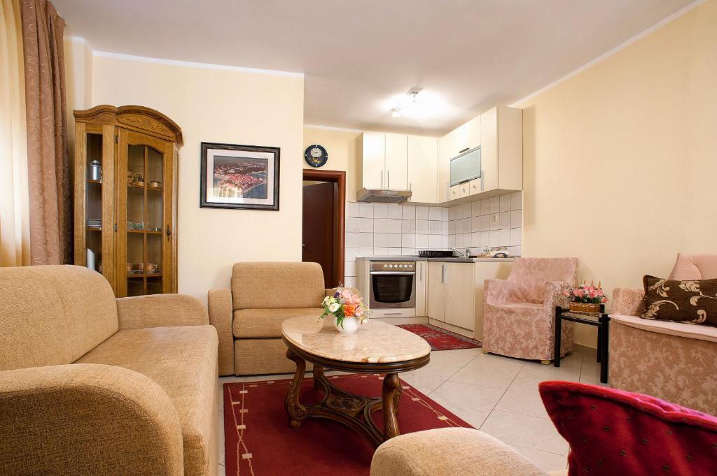 Apartments Vuksic Ilha Sveti Stefan Quarto foto