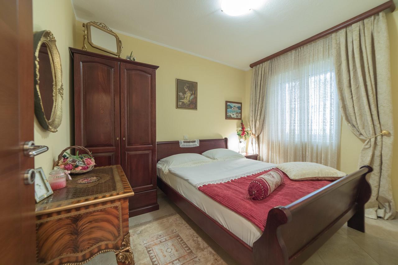 Apartments Vuksic Ilha Sveti Stefan Exterior foto