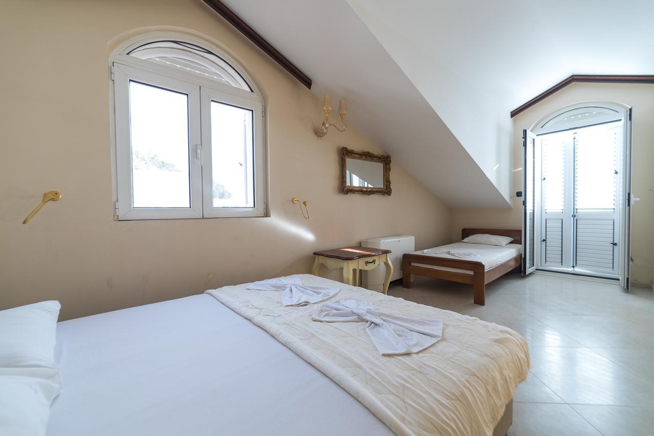 Apartments Vuksic Ilha Sveti Stefan Exterior foto